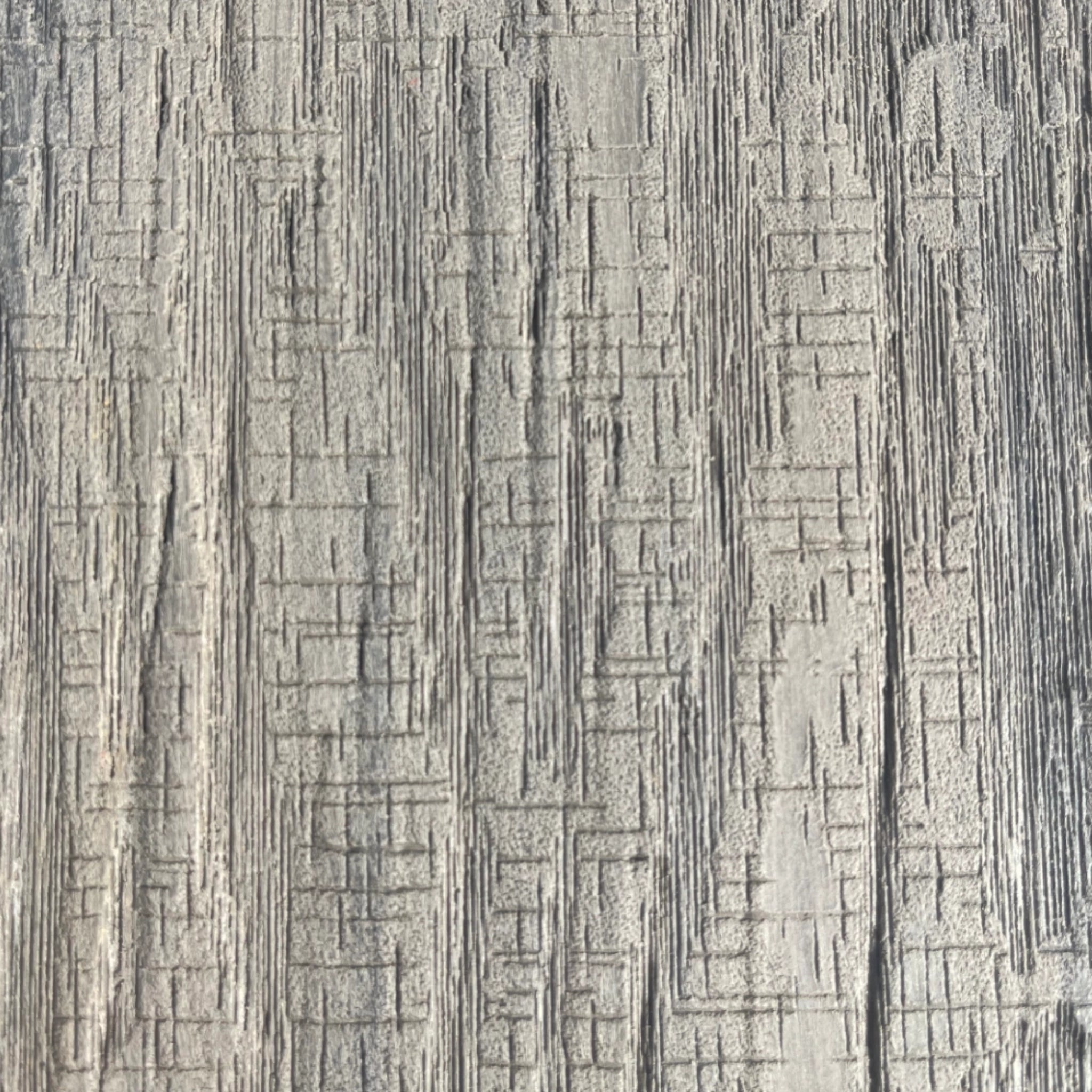 Grey Driftwood Composite Decking Grain close up 