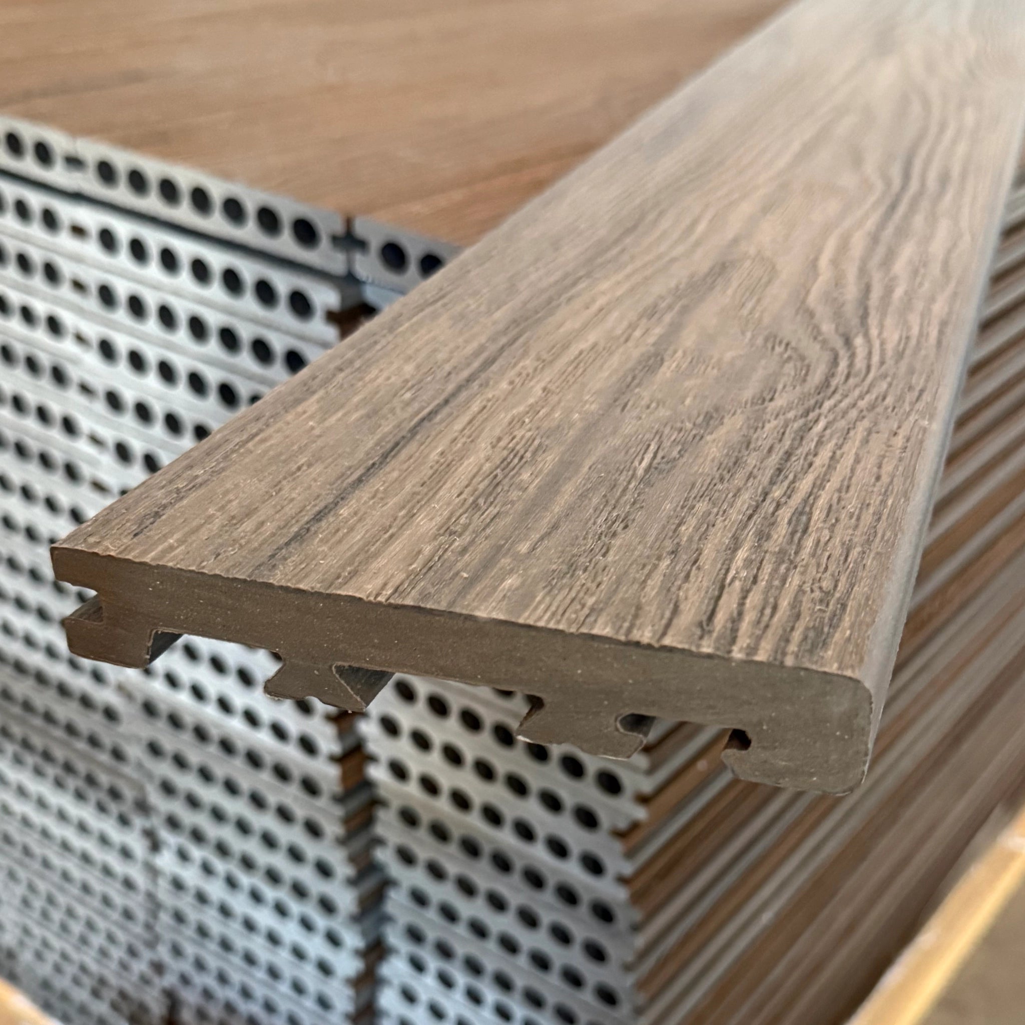 Jade Premium Dual-Capped Composite Bullnose Edge Board 3660mm Close Up