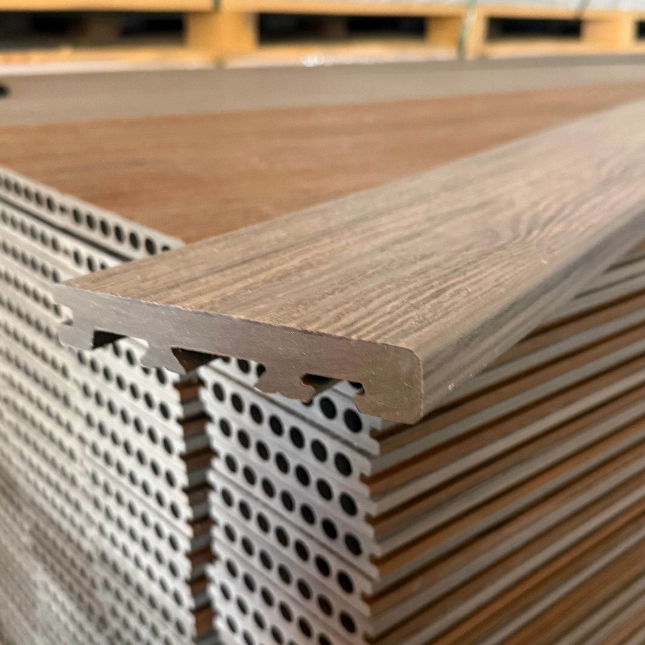 Jade Premium Dual-Capped Composite Bullnose Edge Board 3660mm